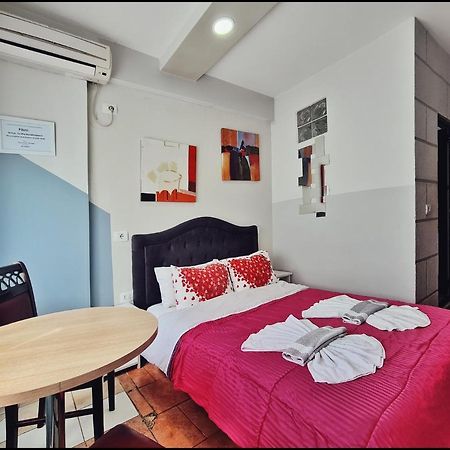 Guest House De Rada Tiranë Luaran gambar