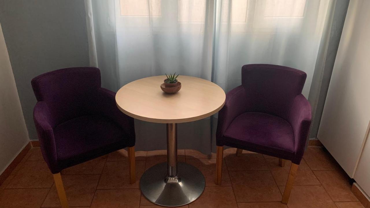 Guest House De Rada Tiranë Luaran gambar