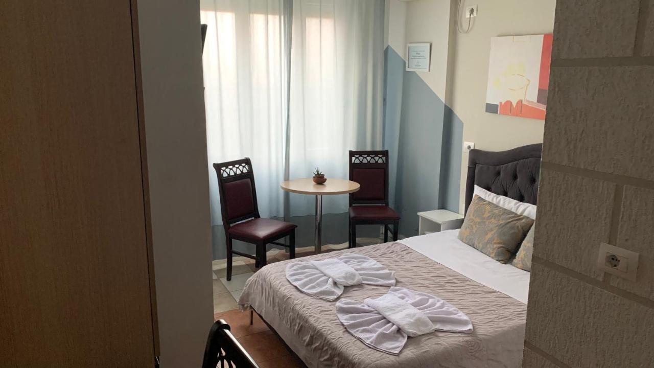 Guest House De Rada Tiranë Luaran gambar