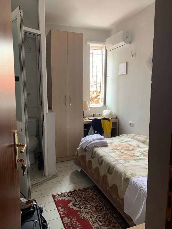 Guest House De Rada Tiranë Luaran gambar