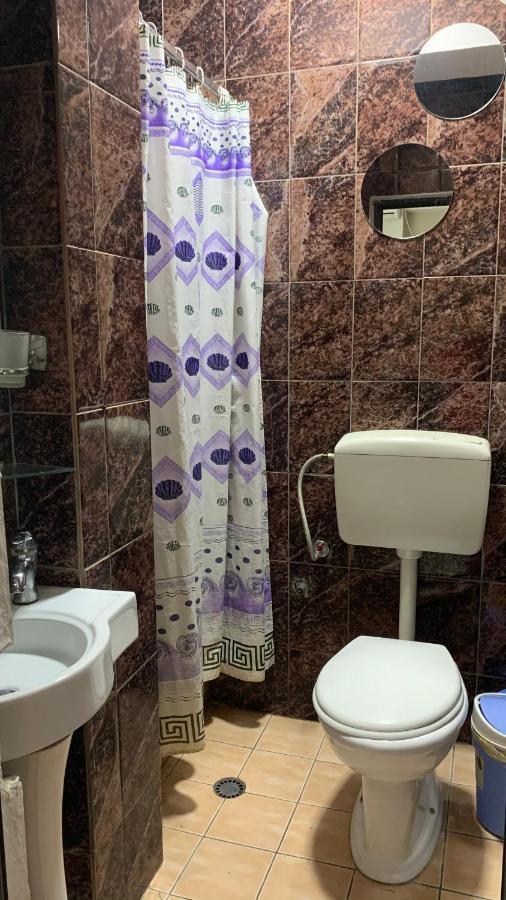 Guest House De Rada Tiranë Luaran gambar