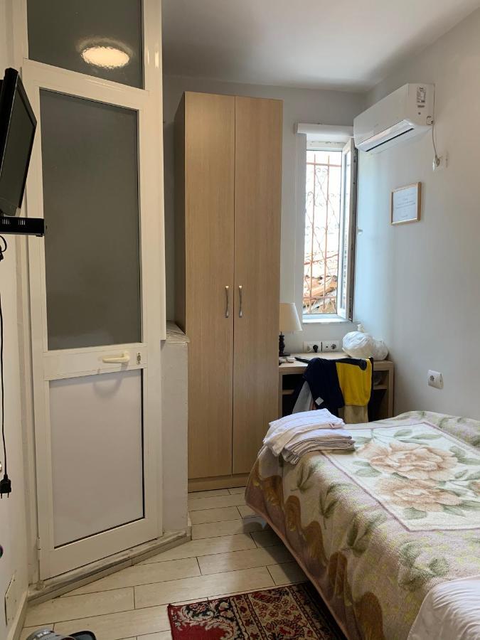 Guest House De Rada Tiranë Luaran gambar
