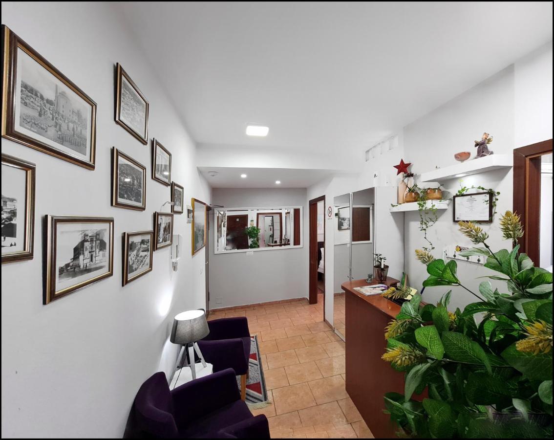 Guest House De Rada Tiranë Luaran gambar