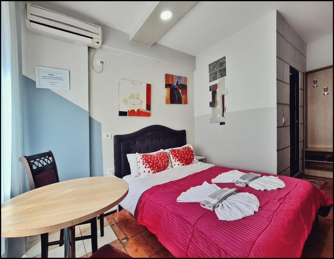 Guest House De Rada Tiranë Luaran gambar