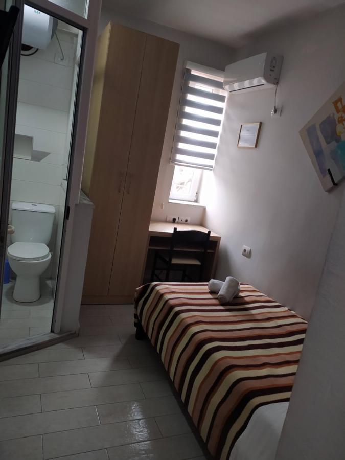Guest House De Rada Tiranë Luaran gambar