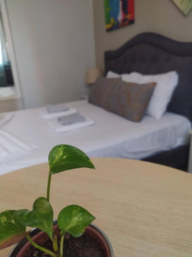 Guest House De Rada Tiranë Luaran gambar