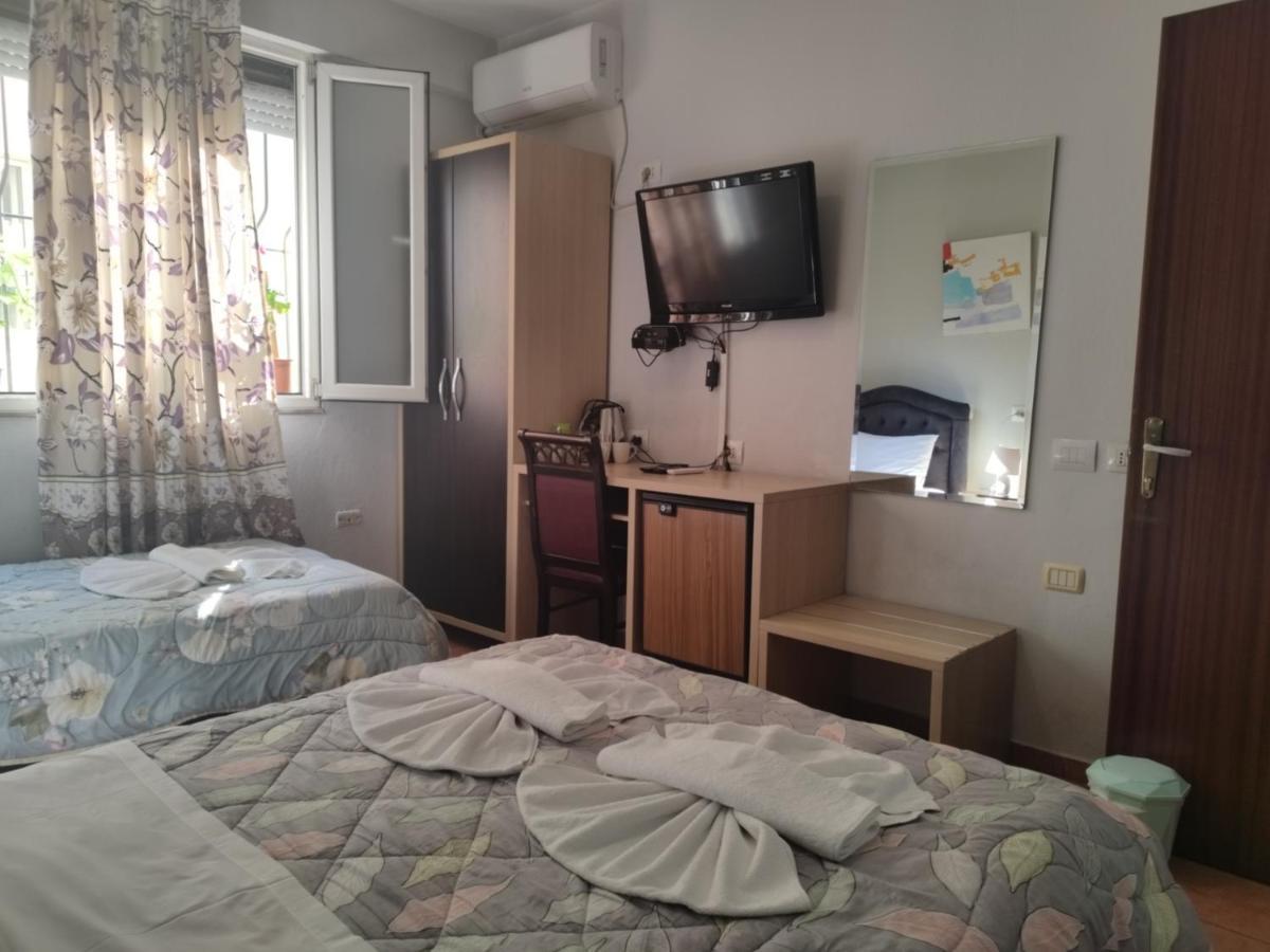 Guest House De Rada Tiranë Luaran gambar